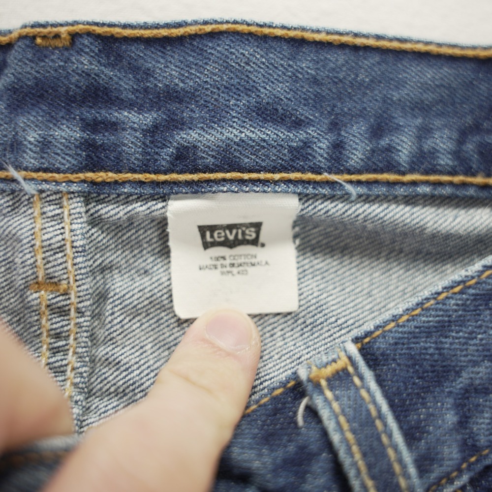 Levis 501 Vintage Mens Blue Denim Straight Leg Button Fly Jeans 38x32 2004 - Picture 8 of 13